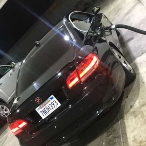 Meet your Posher, Rene